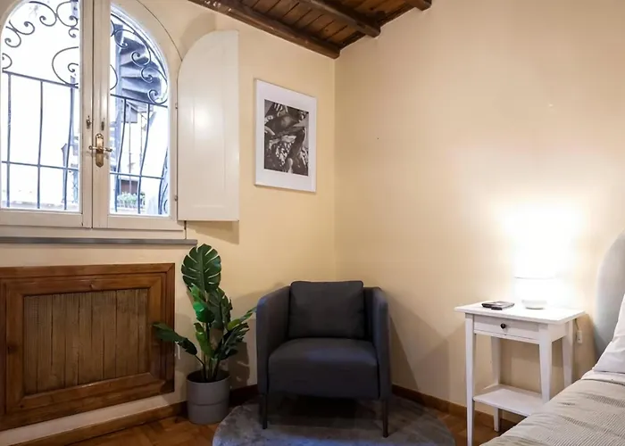 Fram Spanish Steps Apartment